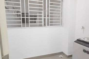 Meridin Bayvue Apartment