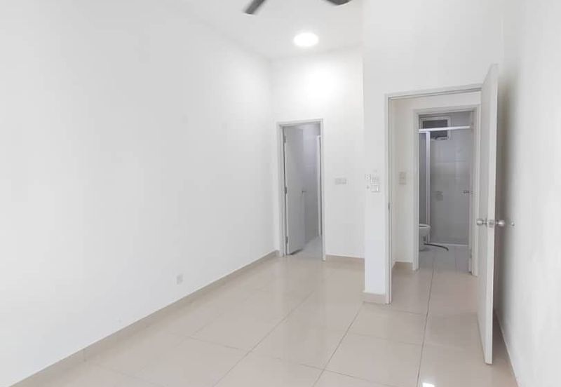 Meridin Bayvue Apartment