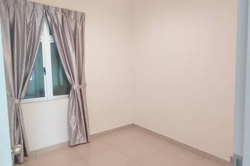 Meridin Bayvue Apartment