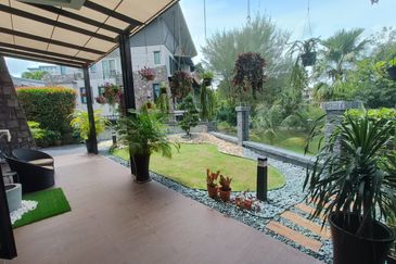 Jalan Iris , Taman Iris , Kulai