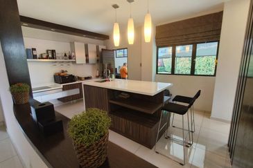 Jalan Iris , Taman Iris , Kulai