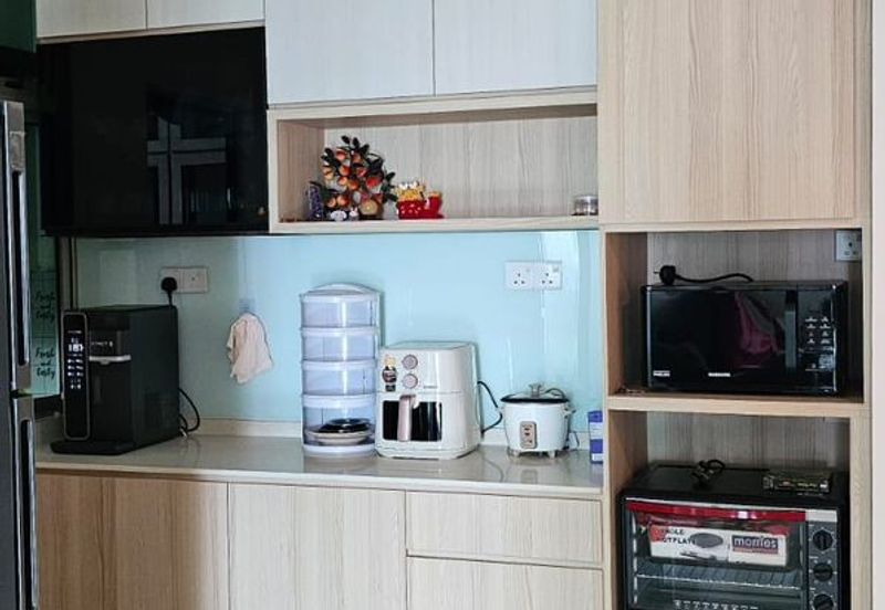 Meridin Bayvue Apartment