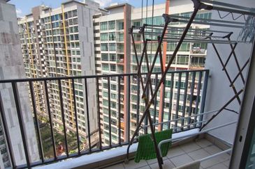 Dedaun Hijau (Greenfield Regency)