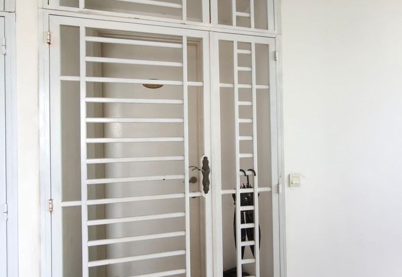 Dedaun Hijau (Greenfield Regency)