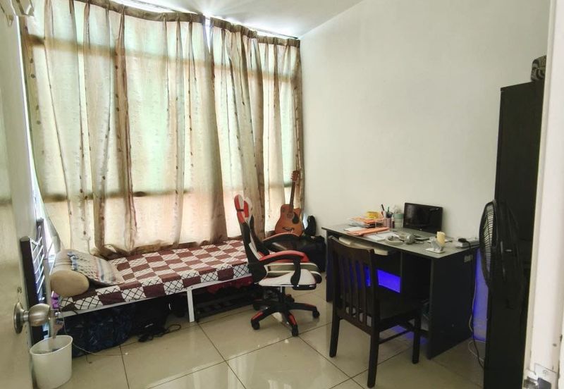 Dedaun Hijau (Greenfield Regency)