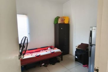 Dedaun Hijau (Greenfield Regency)