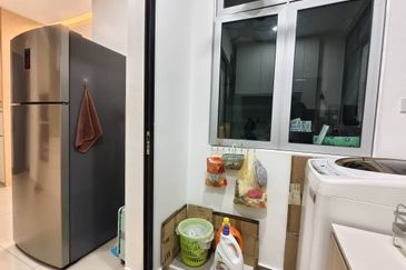 Meridin Bayvue Apartment