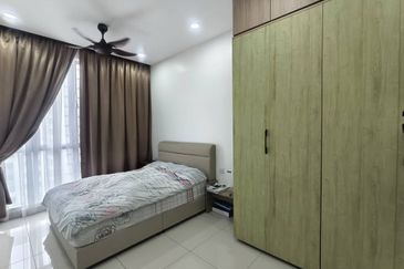 Meridin Bayvue Apartment