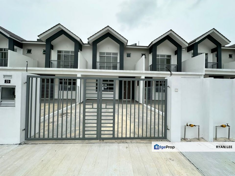 Jalan Melur , Meridin East, Johor, Pasir Gudang