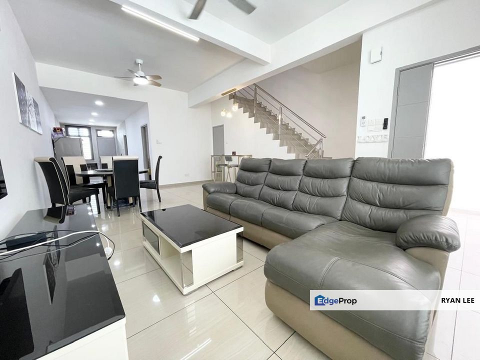 Bestari Indah , Lily 4 , Ulu tiram, Johor, Johor Bahru