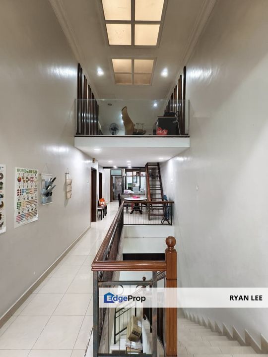 Jalan Sutera Pulai , Taman Sutera Utama, Johor, Skudai