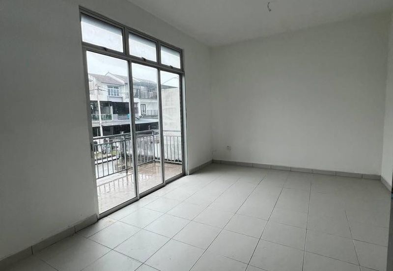 Clover @ Taman Pulai Mutiara 2