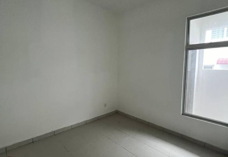 Clover @ Taman Pulai Mutiara 2