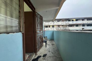 Flat Taman Ungku Tun Aminah