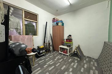 Flat Taman Ungku Tun Aminah
