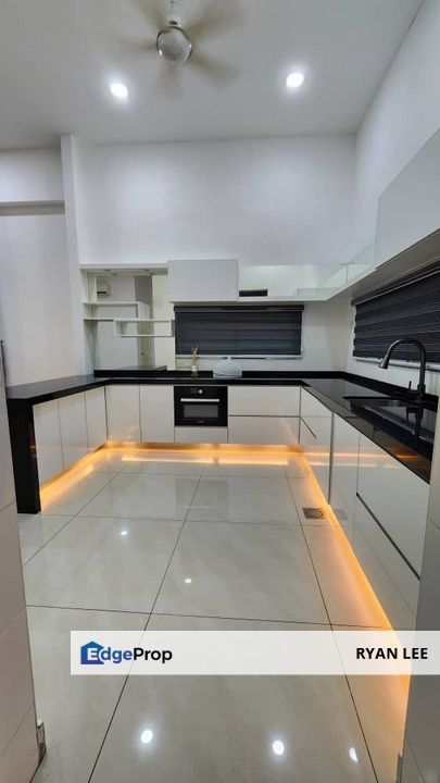 Taman Desa Tebrau - 3 Storeys Bungalow, Johor, Johor Bahru