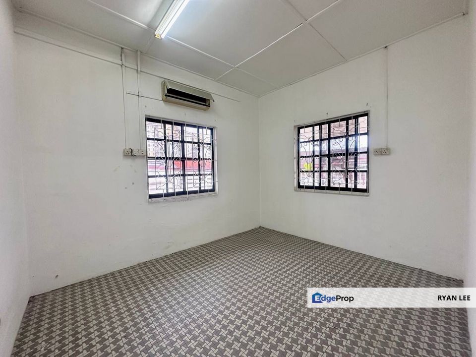 Larkin Garden ( Single Storey Semi-D ), Johor, Johor Bahru