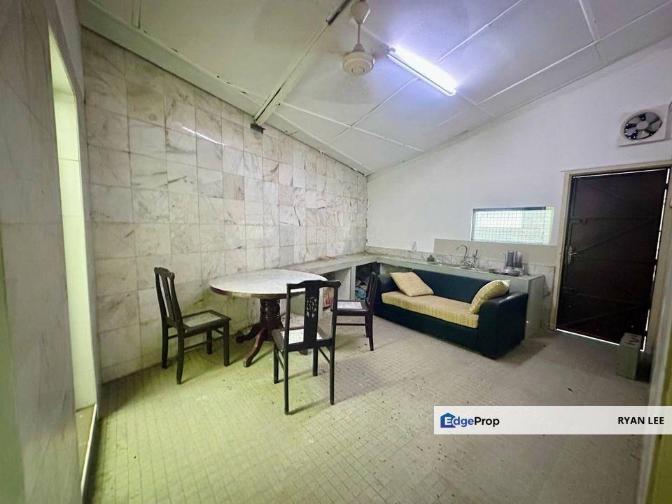 Larkin Garden ( Single Storey Semi-D ), Johor, Johor Bahru