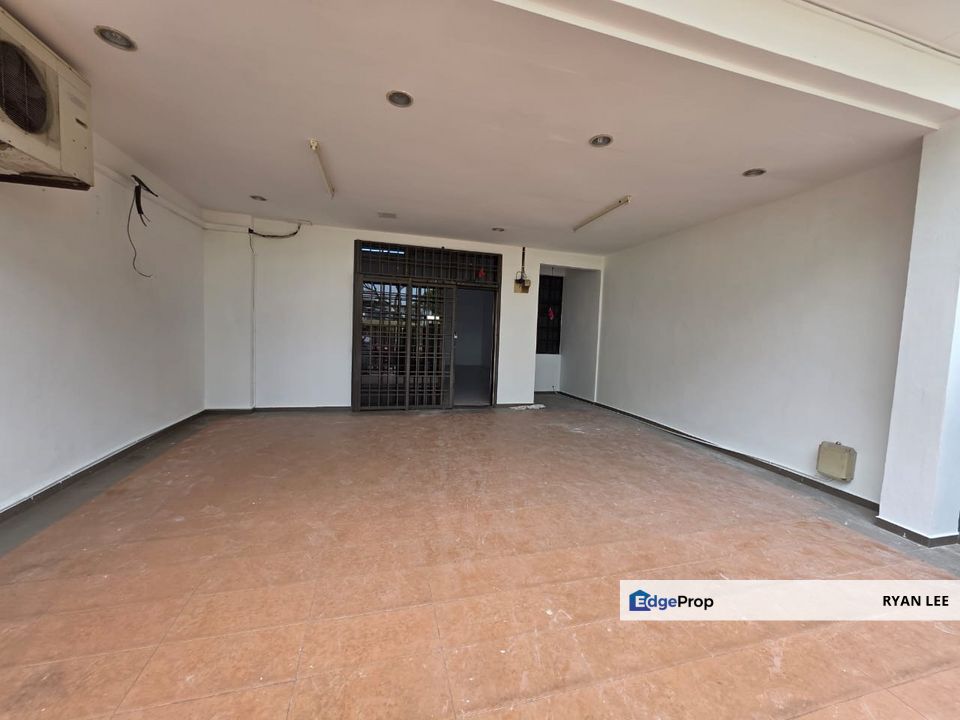 Taman Dato Chellam - Ulu Tiram ( Double Storeys Terrace ), Johor, Ulu Tiram