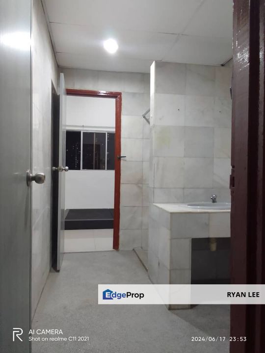 Pelita Indah Condominium (nearby Sky 88 / New York Hotel), Johor, Johor Bahru