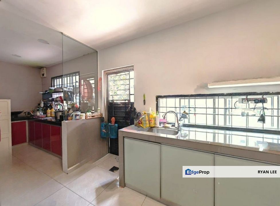 Taman Nusa Indah - Double Storeys Terrace ENDLOT (without Land), Johor, 