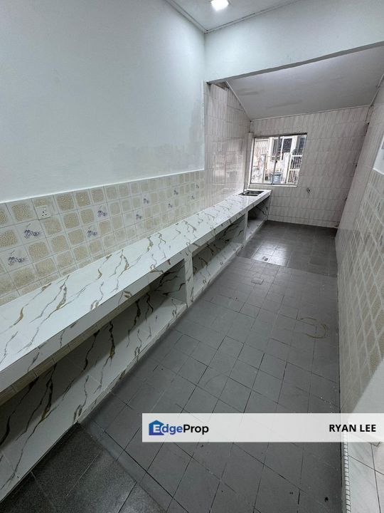 Taman Senai Utama - Single Storey Terrace (Move in Ready), Johor, Senai