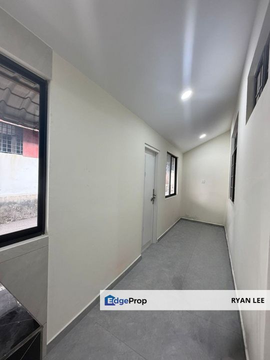 Taman Perling, Jalan Rawa 18 - 1.5 Storey Terrace House, Johor, Johor Bahru