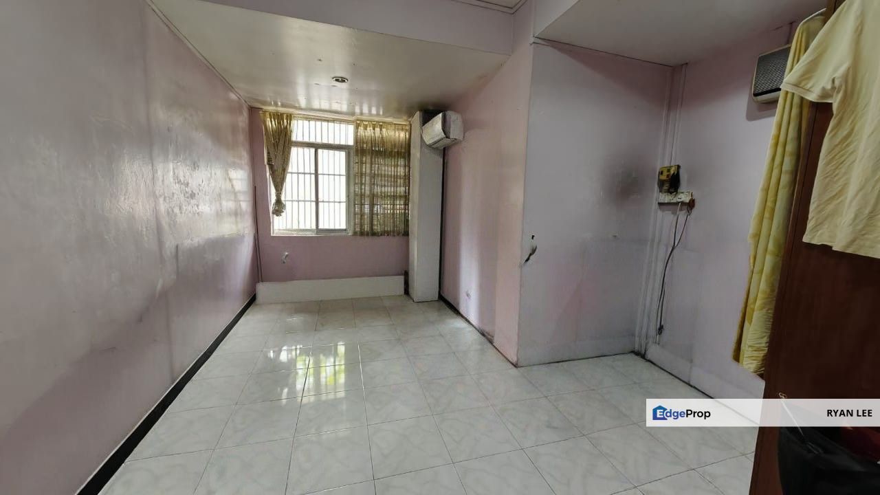 Taman Perlangi - Double Storeys Terrace, Johor, Johor Bahru