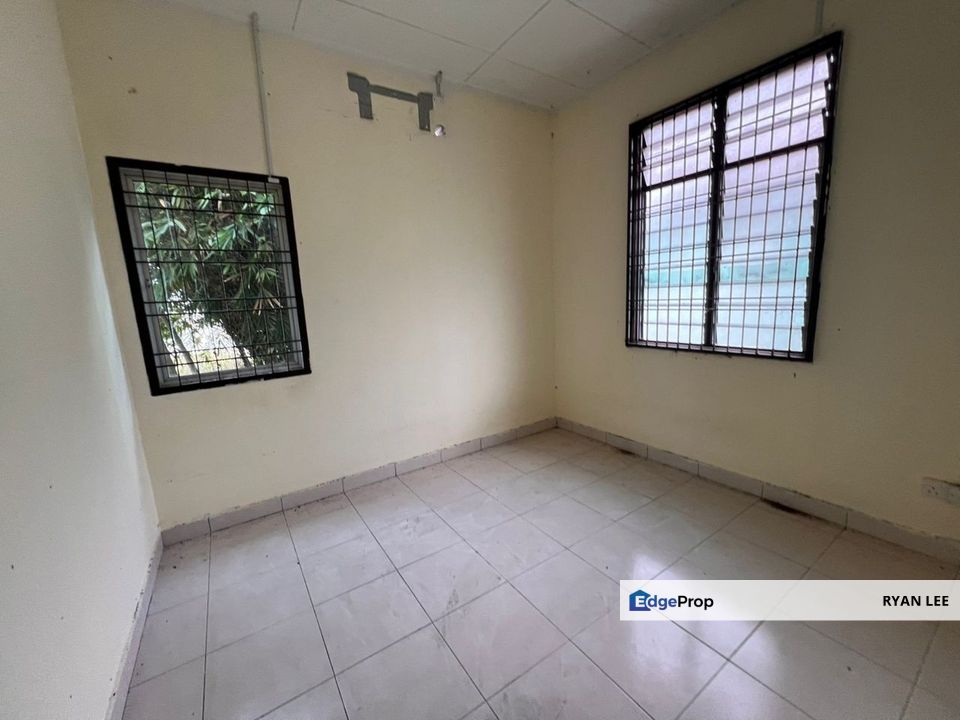 Bandar Putra Kulai - Jalan Merbau ( Single Storey Terrace ), Johor, Kulai