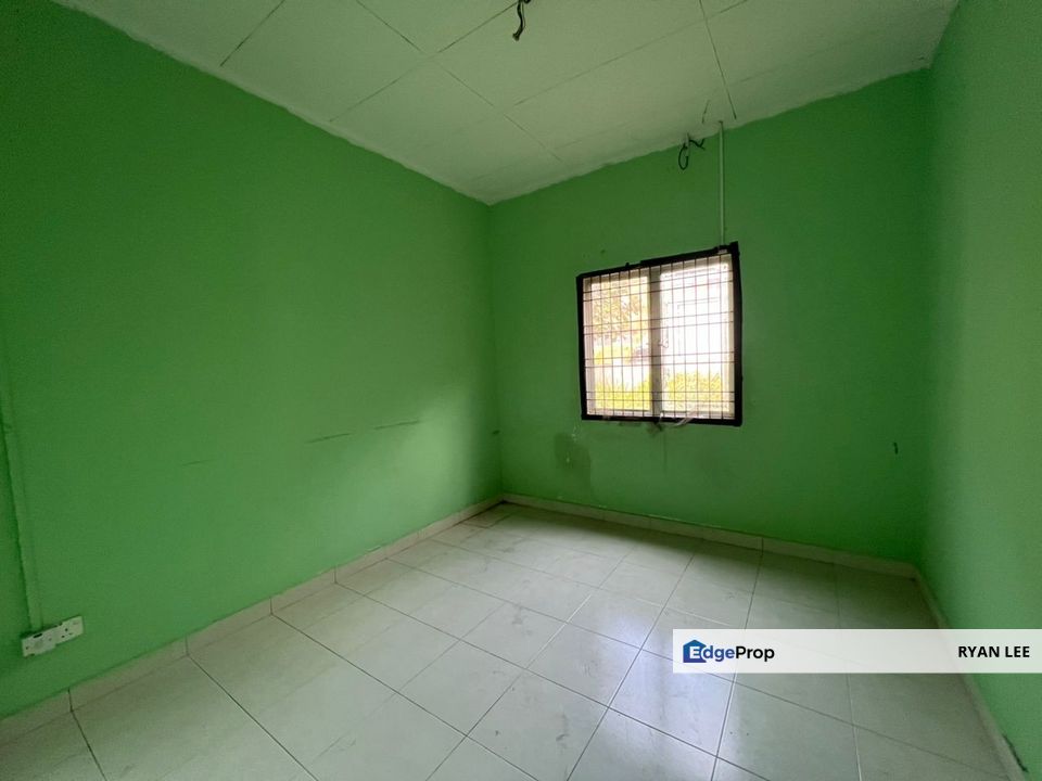 Bandar Putra Kulai - Jalan Merbau ( Single Storey Terrace ), Johor, Kulai