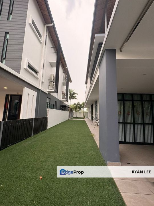 Senibong Cove - Isola Grandeur (3 Storeys Bungalows), Johor, Masai