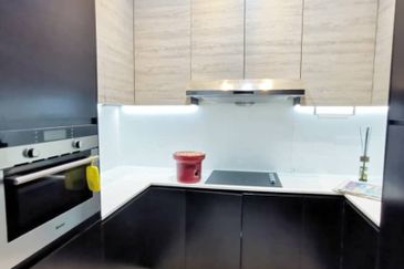 Horizon Hills 3 Storey Semi D For Sale