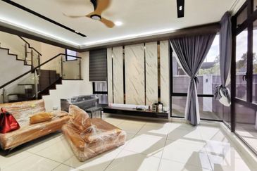 Horizon Hills 3 Storey Semi D For Sale