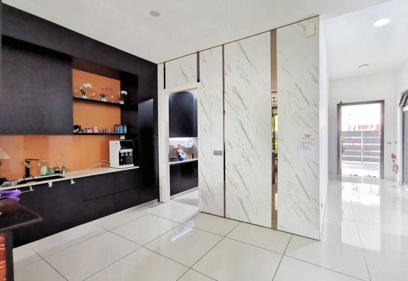 Horizon Hills 3 Storey Semi D For Sale