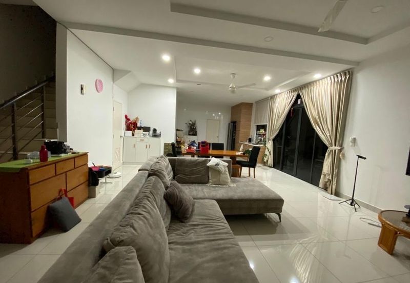 Horizon Hills Valley West Endlot House For Sale