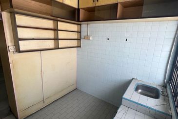 Flat Bandar Selesa Jaya