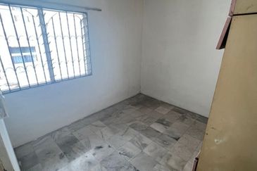 Flat Bandar Selesa Jaya