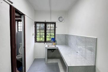 Pangsapuri Merak Kangkar Pulai