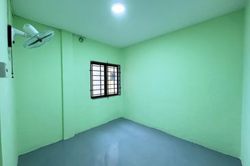 Pangsapuri Merak Kangkar Pulai