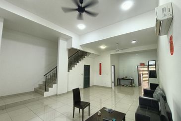 Horizon Hills Canal Garden House For Sale