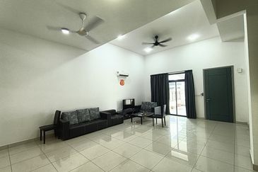 Horizon Hills Canal Garden House For Sale