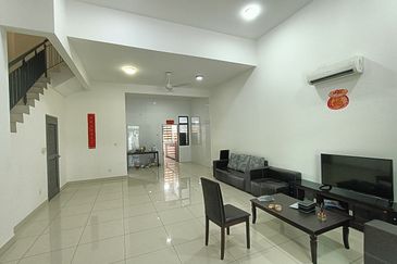 Horizon Hills Canal Garden House For Sale