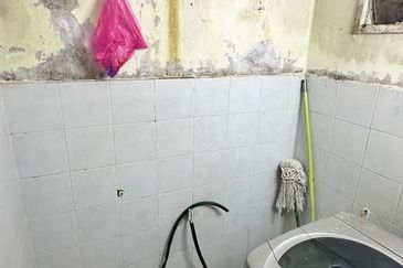 Sri Lanang Flat (Rumah Pangsa Sri Lanang)