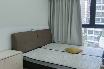 Baypoint @ Country Garden Danga Bay