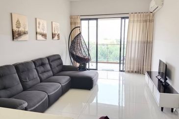 Baypoint @ Country Garden Danga Bay