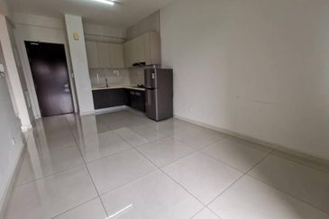 Baypoint @ Country Garden Danga Bay