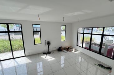 Austin Residence @Taman Mount Austin