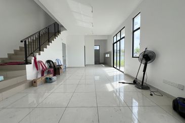 Austin Residence @Taman Mount Austin