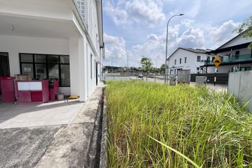 Austin Residence @Taman Mount Austin