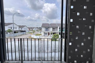 Austin Residence @Taman Mount Austin